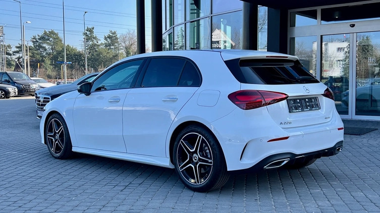 Mercedes-Benz Klasa A cena 185900 przebieg: 5000, rok produkcji 2023 z Warszawa małe 172